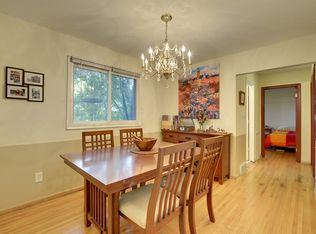 1812 Sunny Slope Ln, Saint Paul, MN 55116