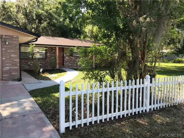 336 S Hibiscus Ave, Crystal River, FL 34429