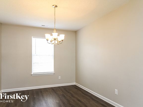 5th image of 104 Sydney Ct