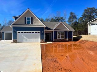 52 Marion Meadow Ln, Travelers Rest, SC 29690