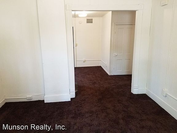 3rd image of 909 Cameron Ave