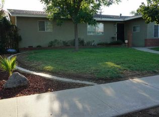 547 N Sycamore Dr, Dinuba, CA