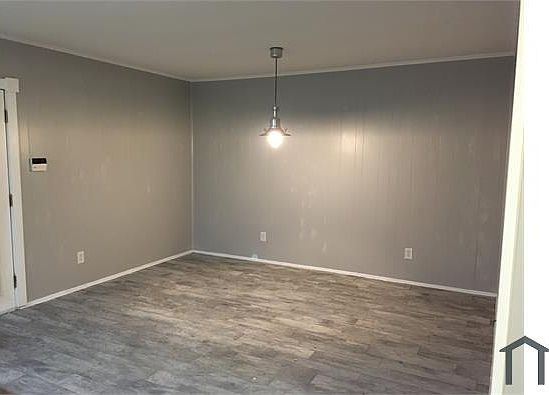 4th image of 8809 Linda Vista Dr
