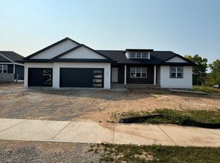 3495 Jewel Way, Green Bay, WI 54313