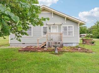 2019 McKenzie Rd, Pawhuska, OK 74056