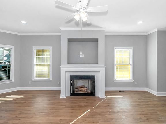 711 Woodson St SE, Atlanta, GA 30315 | Zillow