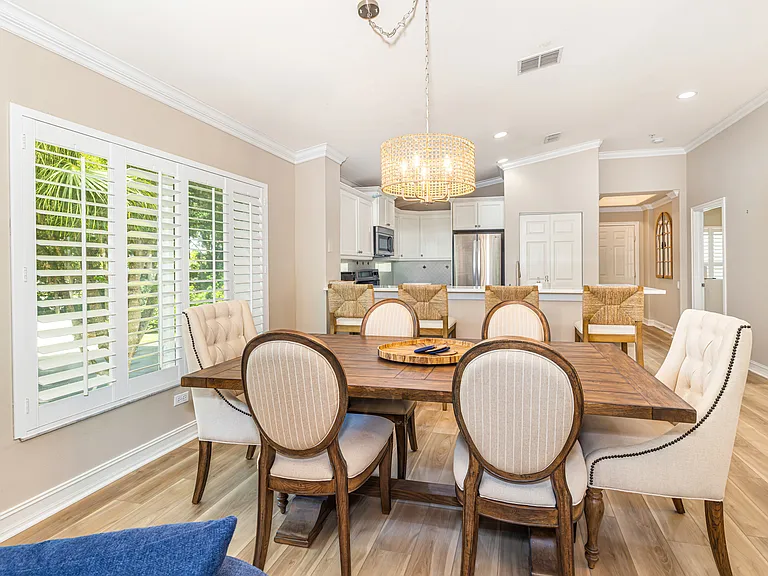 975 Tarpon Cove Dr #204 — Photo 11