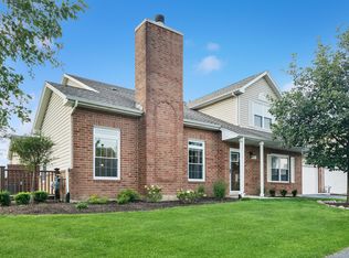 9765 Cambridge Cir, Mokena, IL 60448
