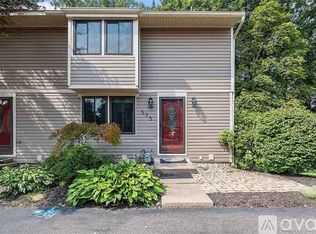 535 Hunters Path Rd, Bridgeville, PA 15017