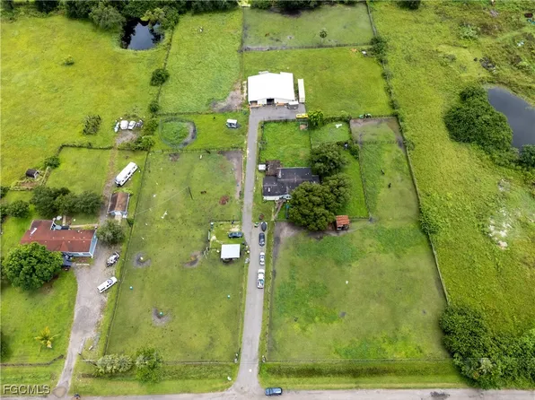 5561 Pangola Rd, Fort Myers, FL 33905