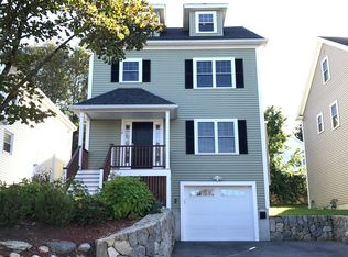 18 Van Vechten St, Waltham, MA 02452