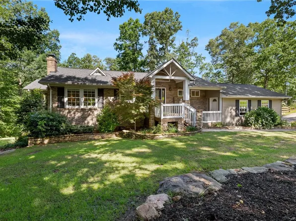 6001 N Mount Vernon Dr, Seneca, SC 29672