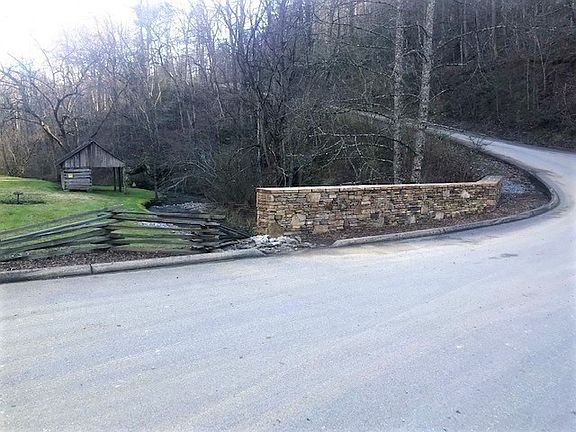 5th image of 26 Cloudburst Dr Lot 26