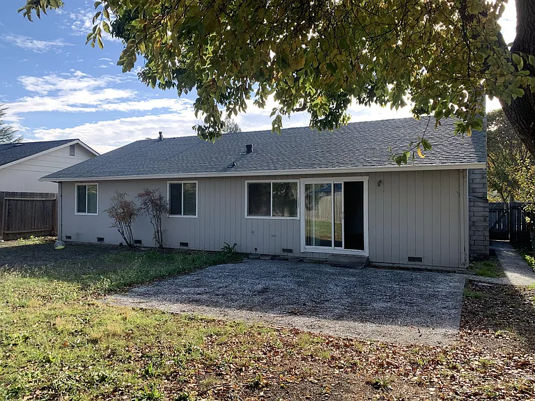 7181 Circle Dr — Photo 17
