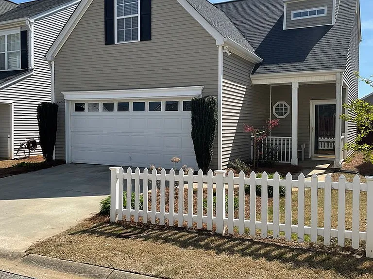 102 Nobska Light Ct — Photo 2