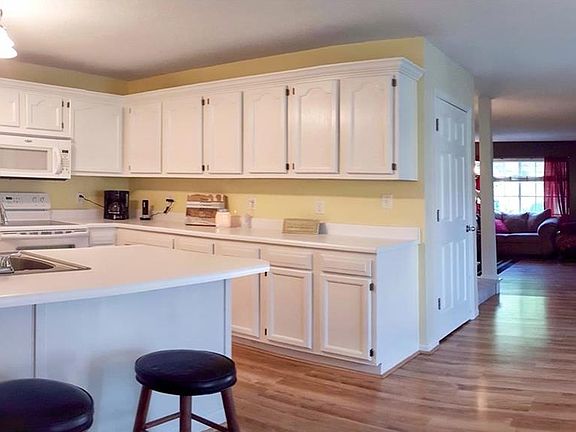 4th image of 4425 Mills Civic Pkwy Unit 906