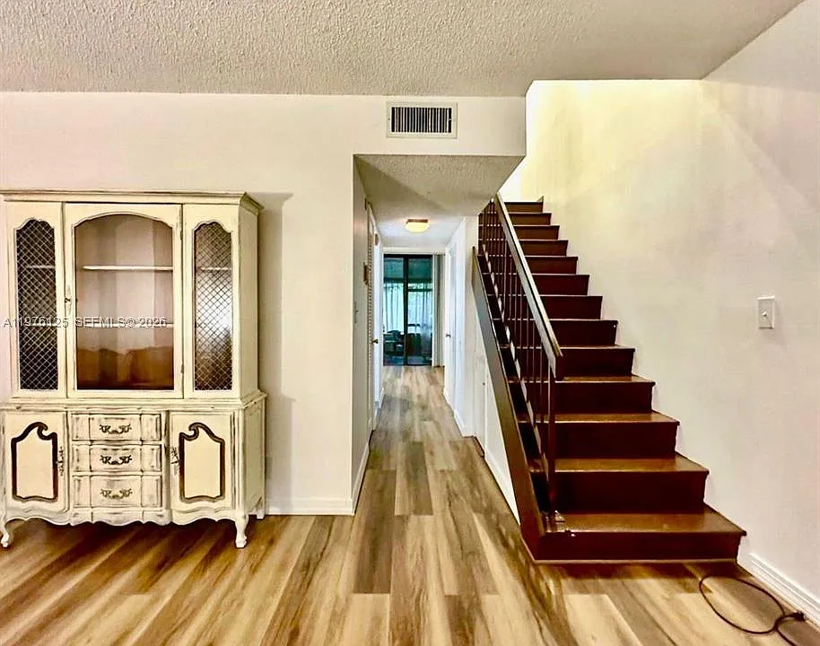 747 SE 1st Way