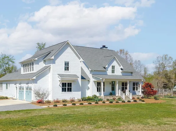 4764 Advance Mills Rd, Earlysville, VA 22936
