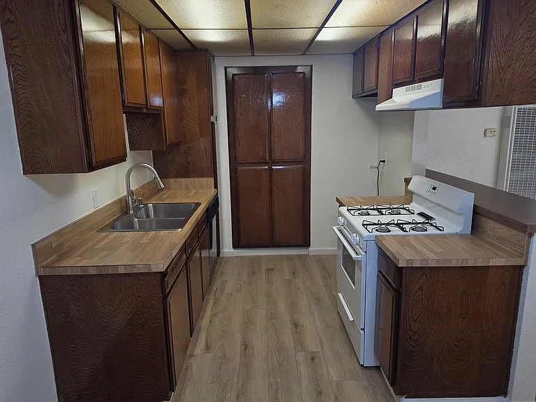 3680 Howard Ave #98 — Photo 42