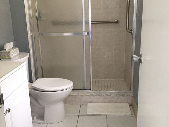 4th image of 1845 S Highland Ave APT 9-1