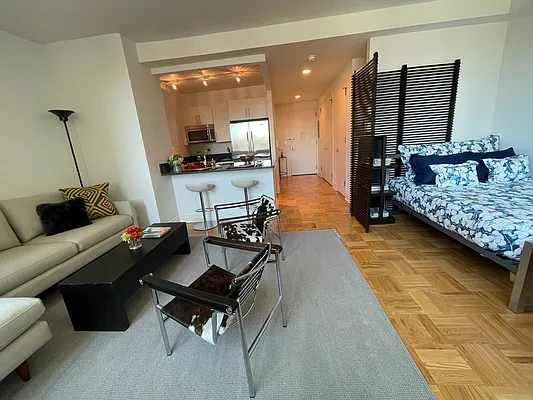Rented by Carnegie Hill Place | media 8
