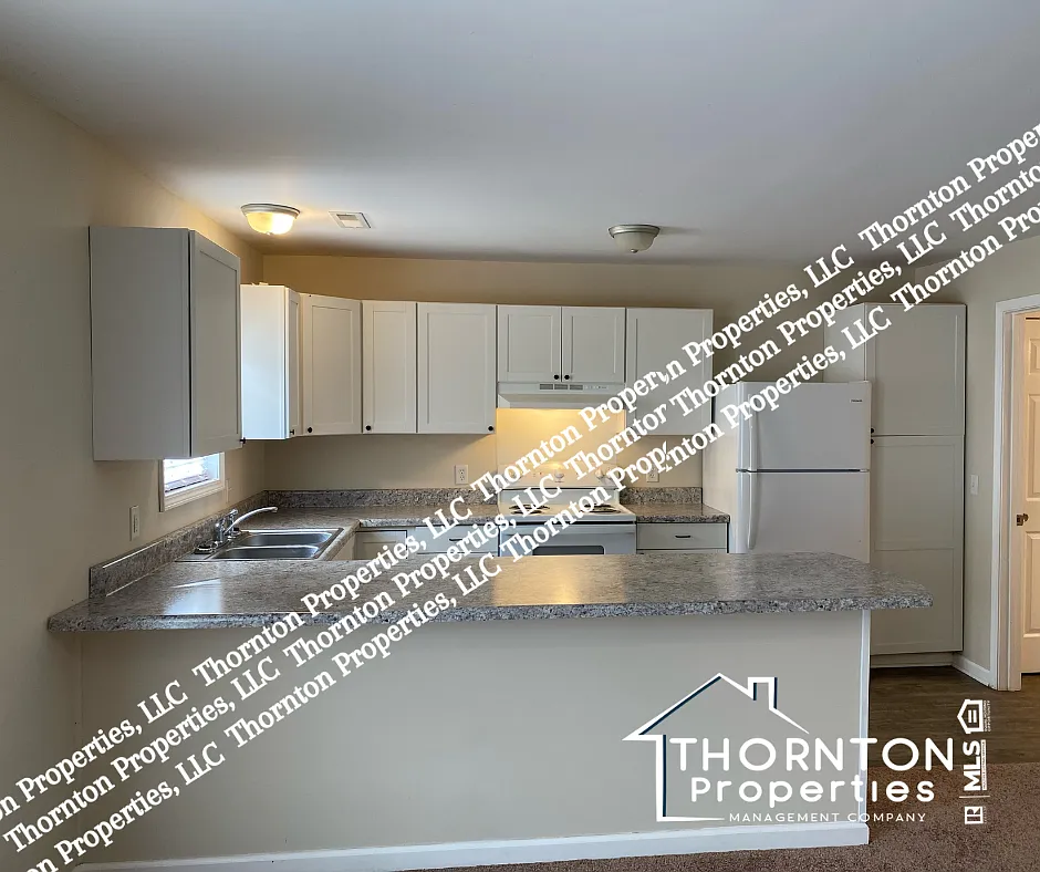 Building Photo - 1541 Obrig Ave #B