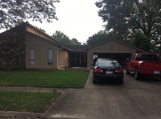 1012 S Roselawn Dr, West Memphis, AR 72301