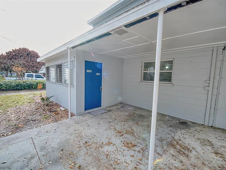2317 Harris St — Photo 4