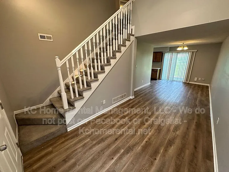 104 Francis St — Photo 3