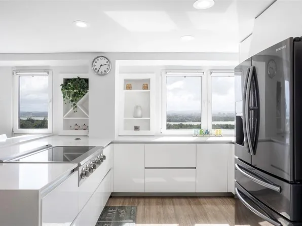 4633 Avenue Isla Verde APT 901, Carolina, PR 00979