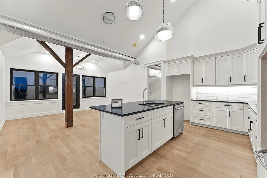 2 bed, 2.0 bath, 1755 sqft, $3,800 — Photo 3