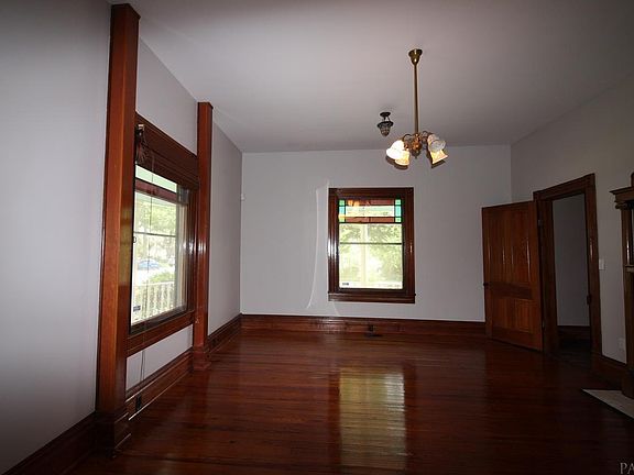 5th image of 1431 E Jackson St