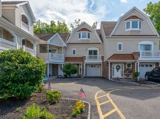 19 Riverbend Ct, New Providence Boro, NJ 07974