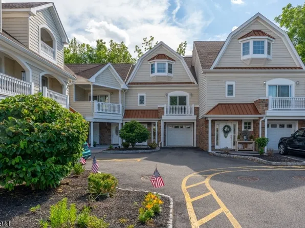 19 Riverbend Ct, New Providence Boro, NJ 07974