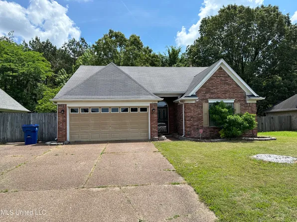 6122 Kingsview Dr, Horn Lake, MS 38637