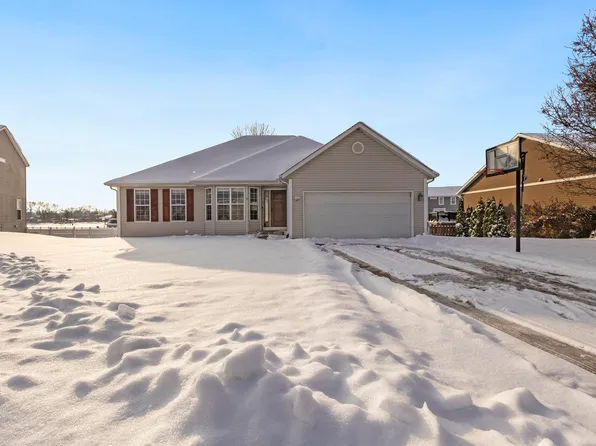 3127 Brunswick Square Dr, Mishawaka, IN 46544