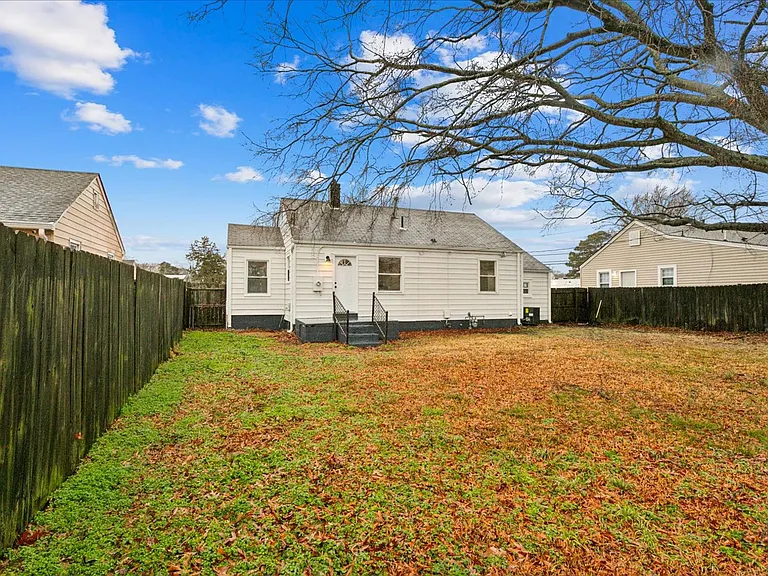 428 Hampton Roads Ave — Photo 29