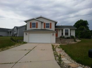 567 Mitchell St, Belleville, WI 53508