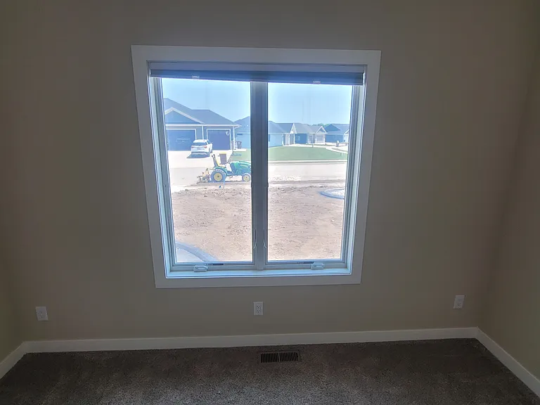 2269 Helle Dr — Photo 15