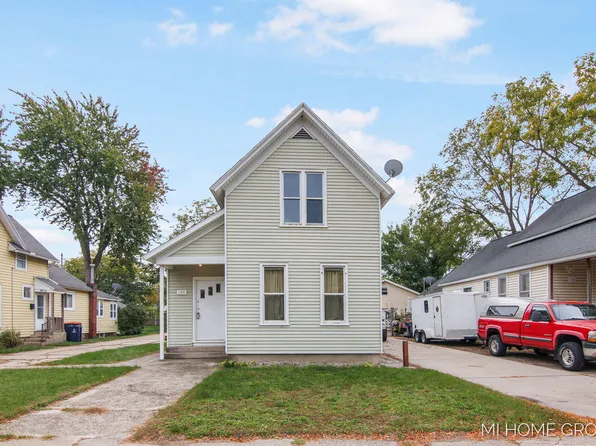 150 W 16th St, Holland, MI 49423