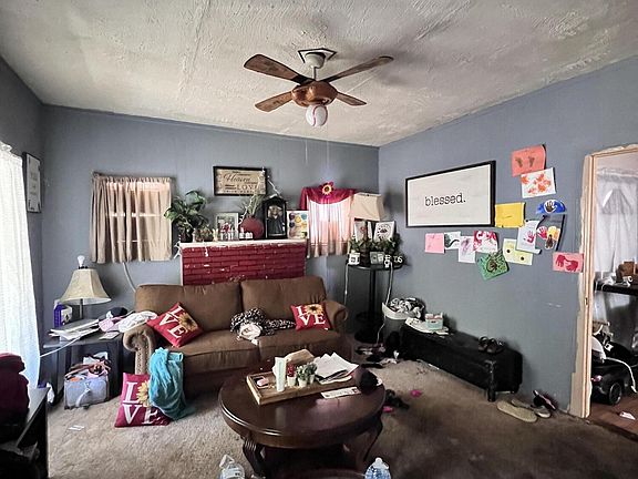 2nd image of 408 Railroad Ave