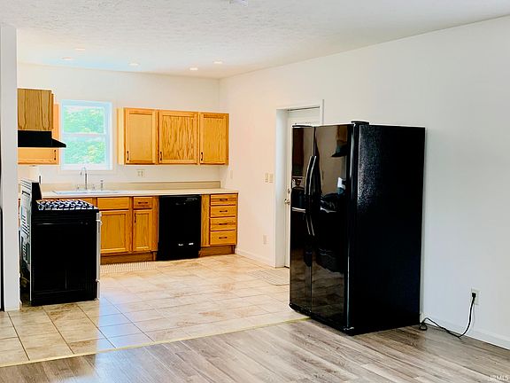 2nd image of 1129 W 20th St