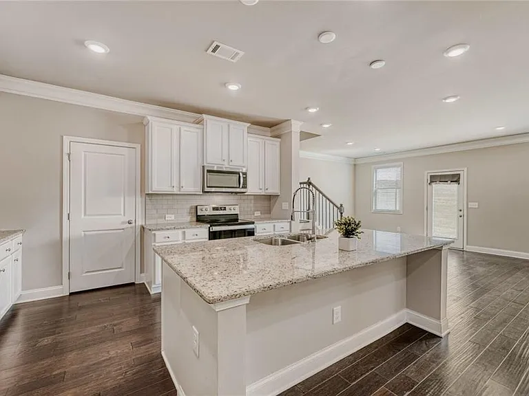 2527R Pearl Ridge Trce — Photo 2