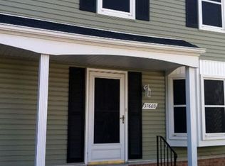37603 Charter Oaks Blvd, Clinton Twp, MI