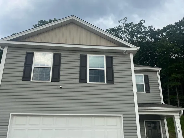 1027 20th Avenue Way SE, Hickory, NC 28602