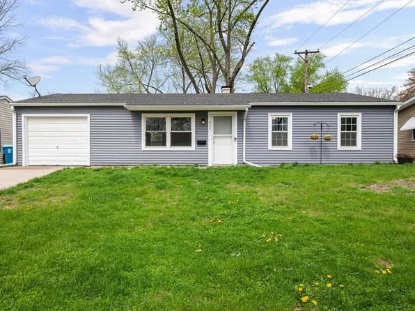 933 34th Ave, East Moline, IL 61244