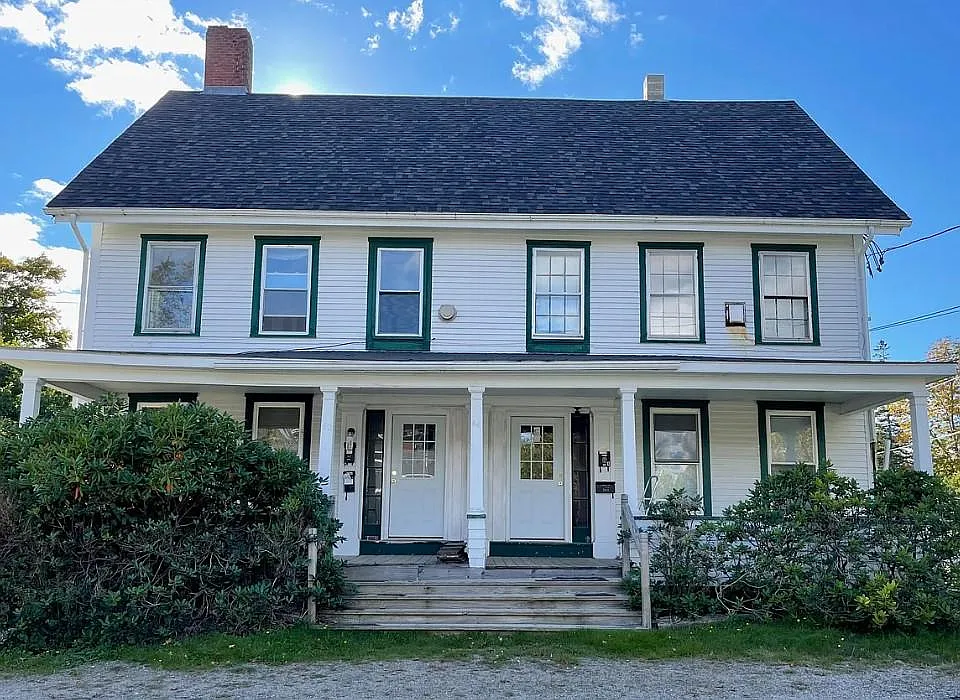 42 Center St #1