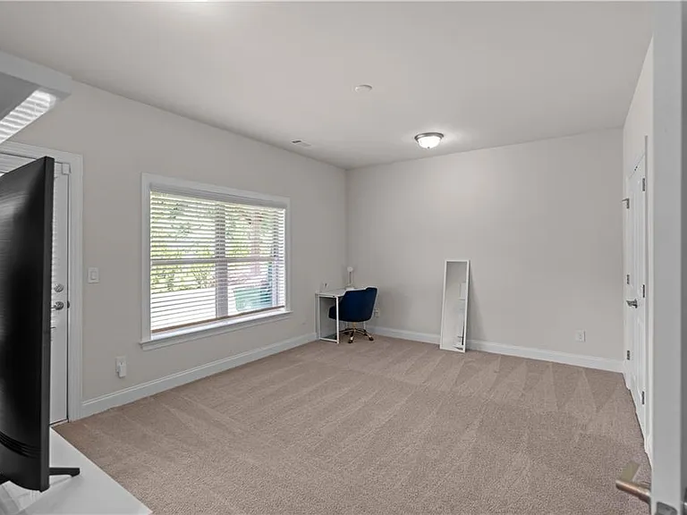 2042 Violet Ln — Photo 57