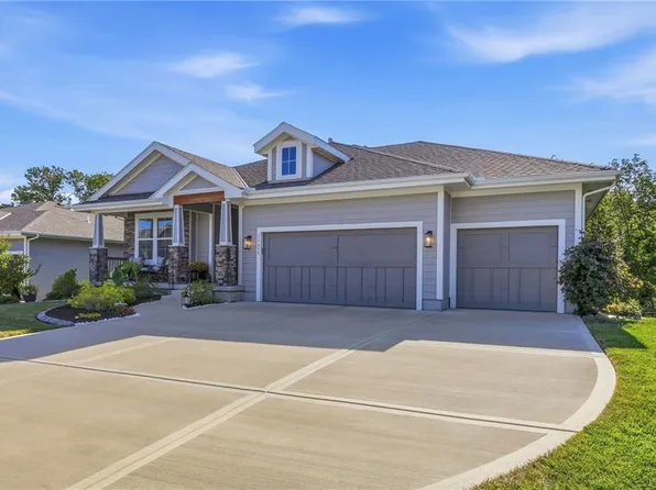 11653 S Barker Rd, Olathe, KS 66061