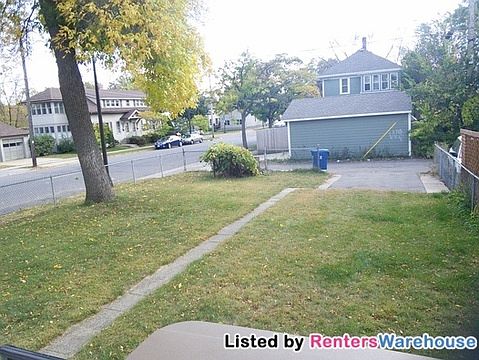 2nd image of 862 Aurora Ave